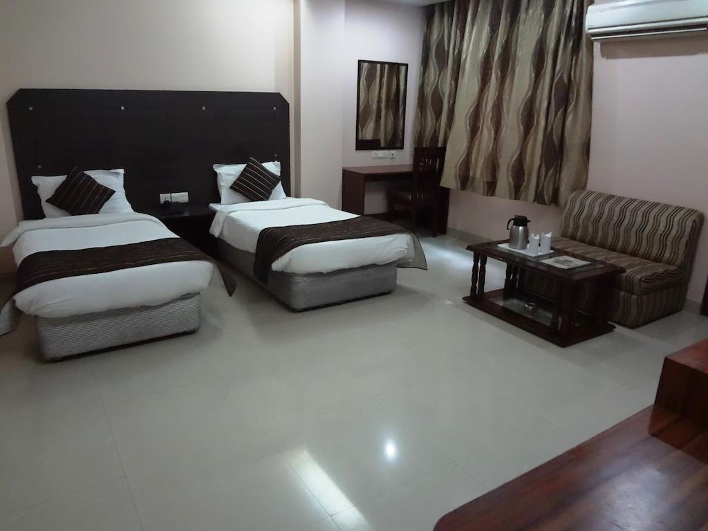 Hotel Kyron Дели Номер фото