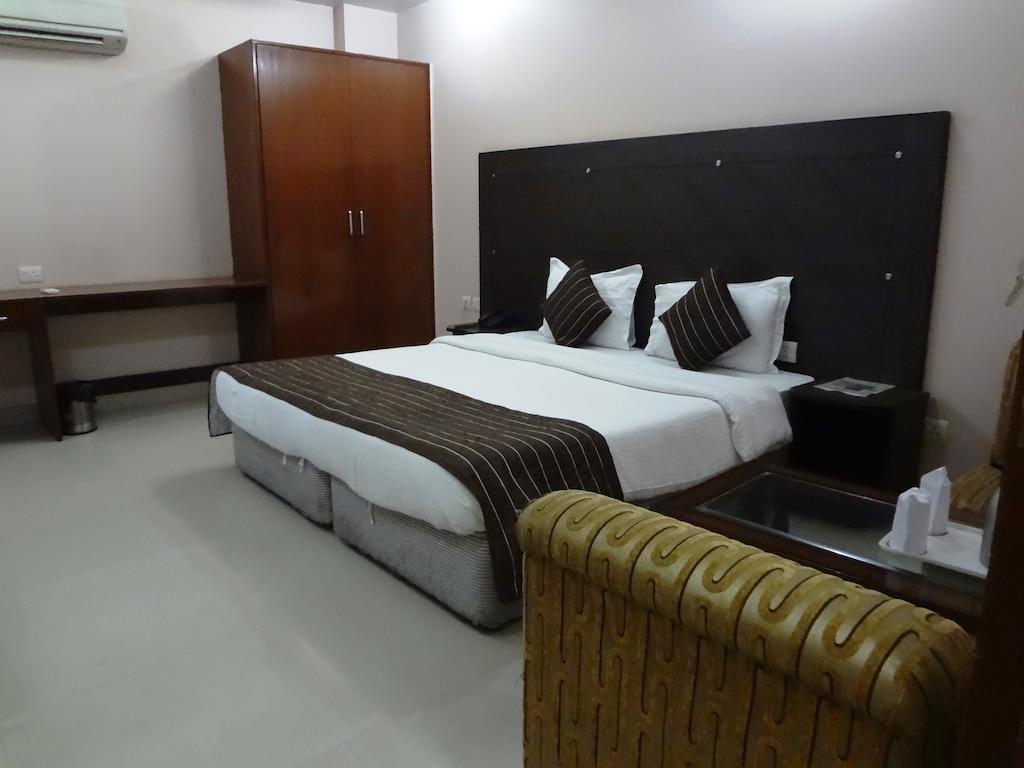 Hotel Kyron Дели Номер фото