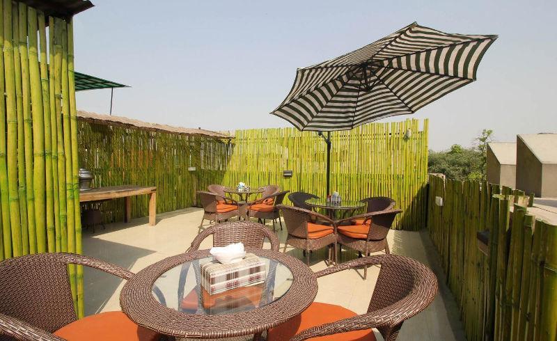 Hotel Kyron Дели Экстерьер фото